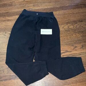 Athleta sz M Salutation Black Joggers. Brand New never worn